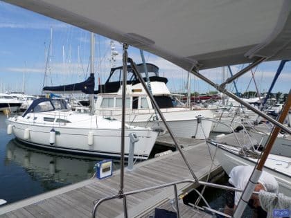 Bavaria Cruiser 37, 2014 model Bimini_10