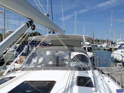 Bavaria Cruiser 37, 2014 model Bimini_7