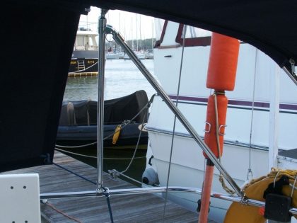 Beneteau Oceanis 323 Clipper bimini with stainless steel framework and marine-grade fabric for reliable shade and protection.