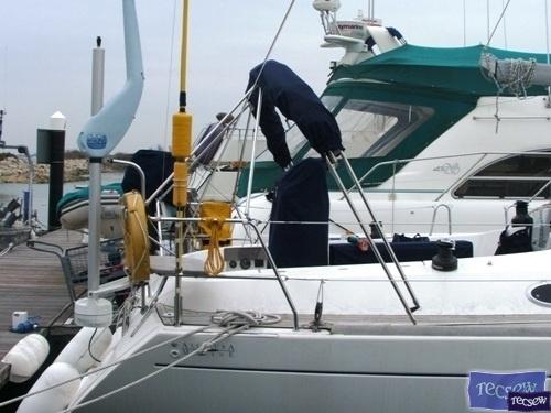 Feeling 44 Bimini_1