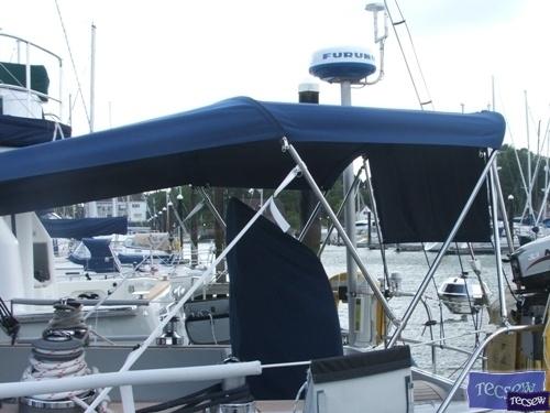 Grand Soleil 45 bimini and zip attached infill panel_3