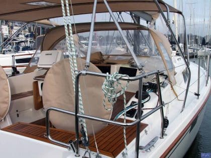 Hanse 385 Bimini