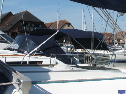 Jeanneau Sun Odyssey 36i Bimini