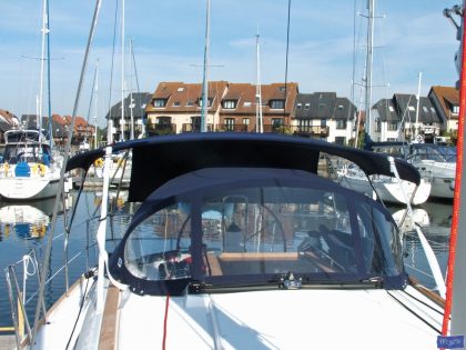 Jeanneau Sun Odyssey 36i Bimini