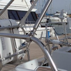 Jeanneau Sun Odyssey 43ds, 2 Part Bimini_5