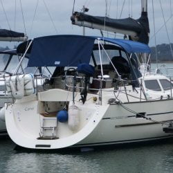 Southerly 110 Bimini, mainsheets fwd of Sprayhood_2