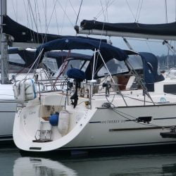 Southerly 110 Bimini, mainsheets fwd of Sprayhood_4