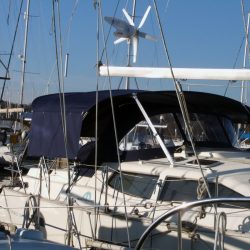 Southerly 110 Bimini with Optional Side Shade Panels_3