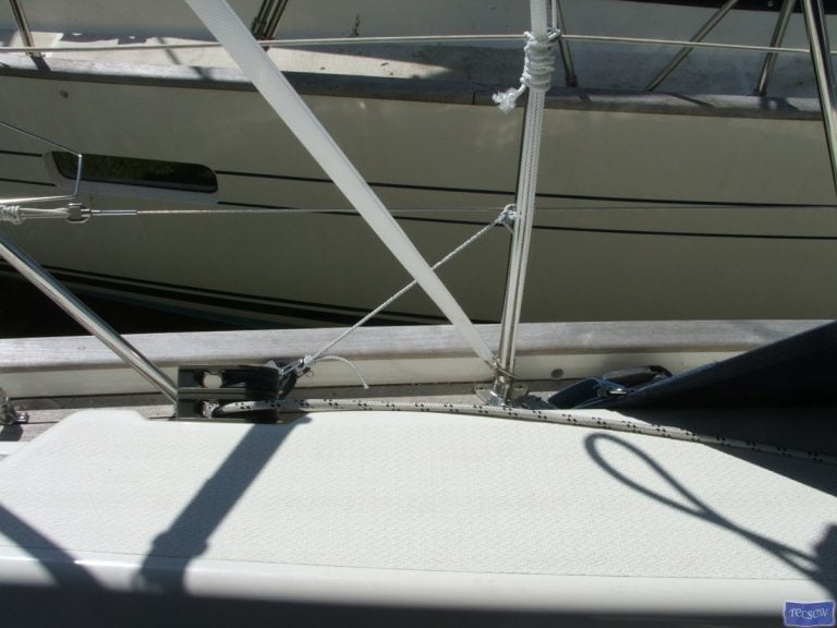 Southerly 35rs, 3 part Bimini_7
