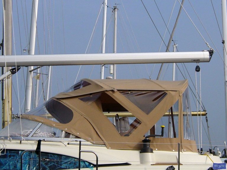 Southerly 420 Bimini, optional Bimini Conversion_3