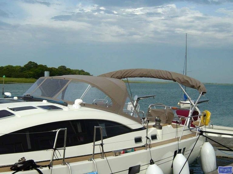 Southerly 57 pushpit mounted telescopic bimini_10