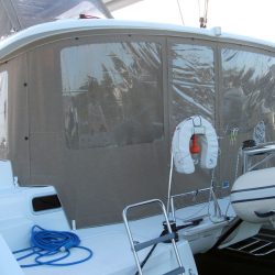 Lagoon 400 Cockpit Enclosure With Internal Window Blinds_3