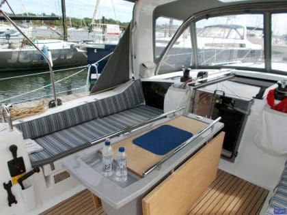Beneteau Oceanis 41.1, Cockpit Seat and Back Cushions_11