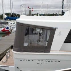 Beneteau Swift Trawler ST34, Cockpit Enclosure_2