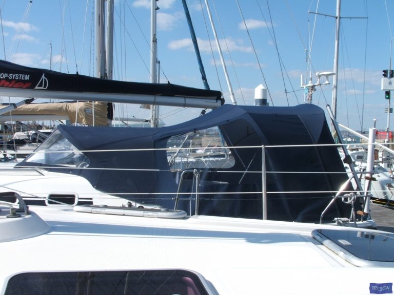 Dehler 36sq Cockpit Enclosure fitted to exisiting Sprayhood_1
