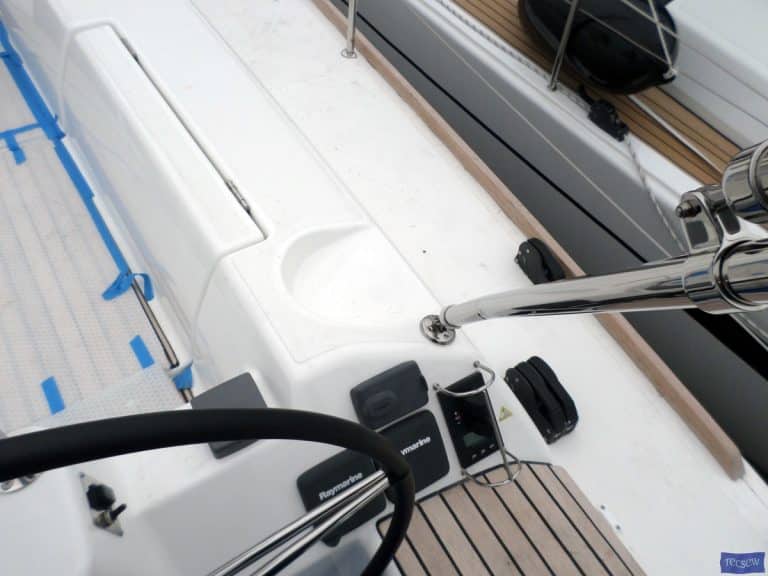 Dufour 512 Cockpit Enclosure_10