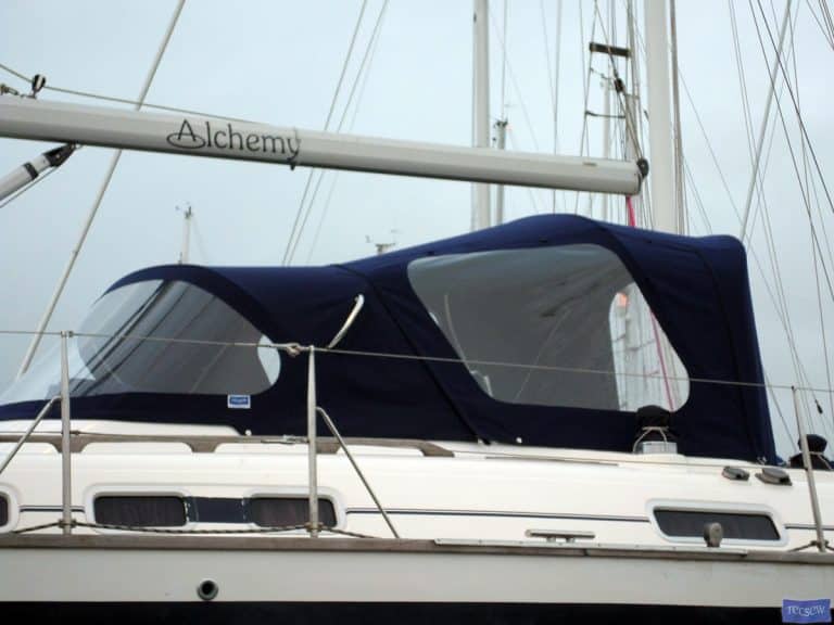 Moody 42 Cockpit Enclosure fitted to Tecsew Sprayhood, ALCHEMY_3
