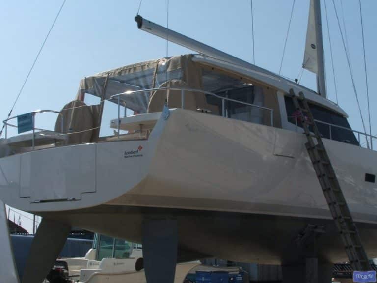 Moody 45ds with sliding sun roof, Cockpit Enclosure_3