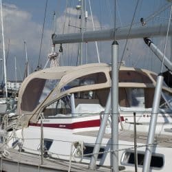 Najad 400 Cockpit Enclosure with new frames_2