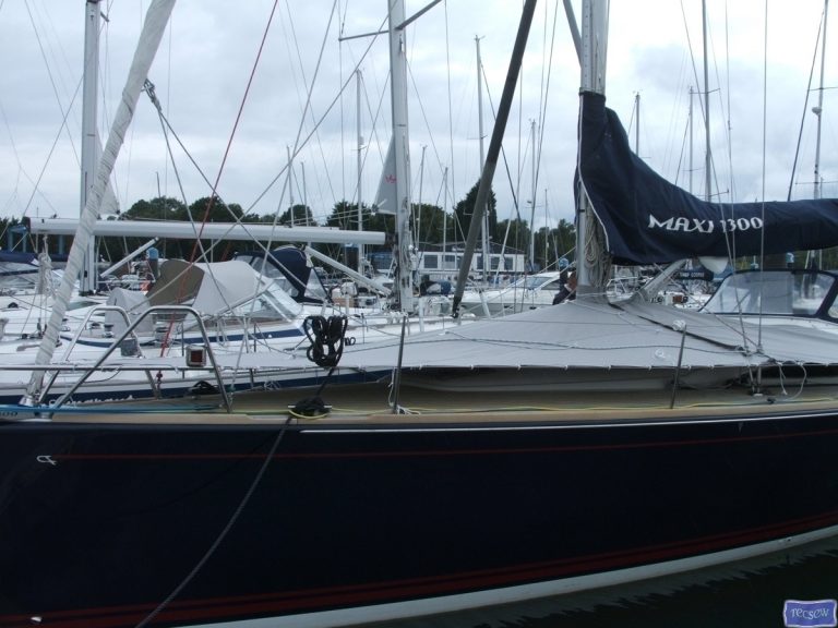 Maxi 1300 Foredeck Cover_2