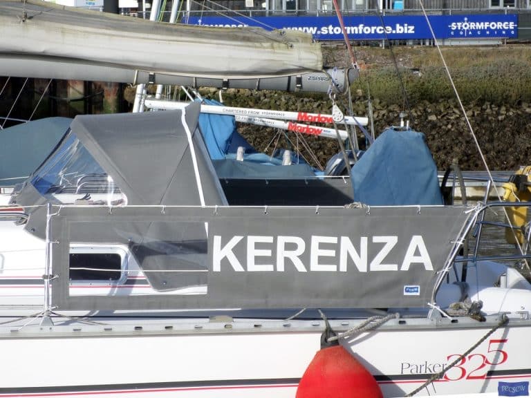 Dodgers - Sailboats shown with window and lettering on a Parker 325_1