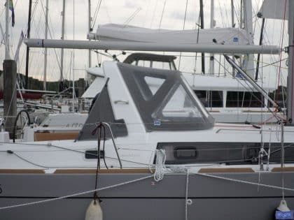 Beneteau Oceanis 35 Sprayhood_3