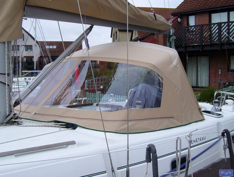 Beneteau Oceanis 36cc Sprayhood recover, ref Alb_1