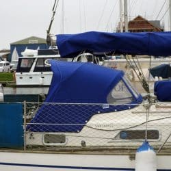 Bowman 40, 3 bar Sprayhood_2