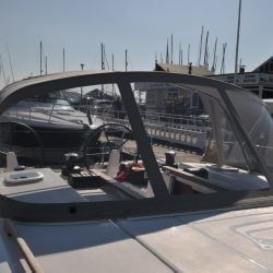 Dufour 40E Sprayhood_9