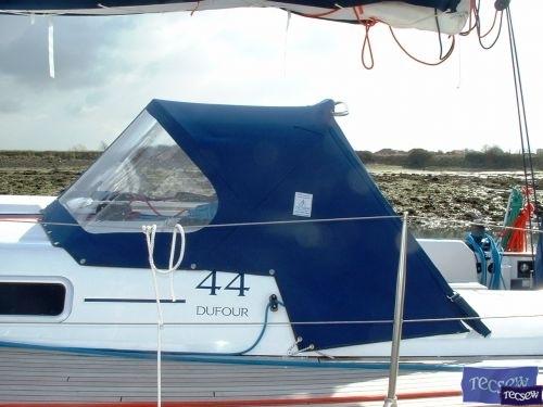 Dufour 44 Sprayhood_4