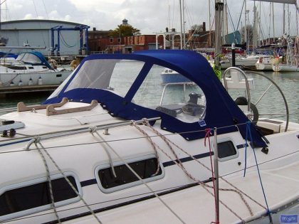 Elan 333, 2004 model, Sprayhood, Design 2, Wild Blue