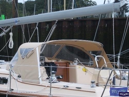 Island Packet 460 Sprayhood_4