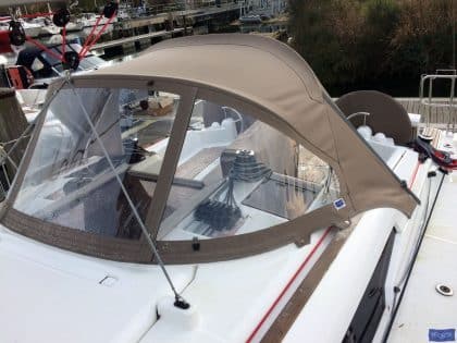 Jeanneau Sun Odyssey 389 Sprayhood