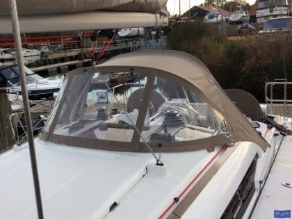 Jeanneau Sun Odyssey 389 Sprayhood