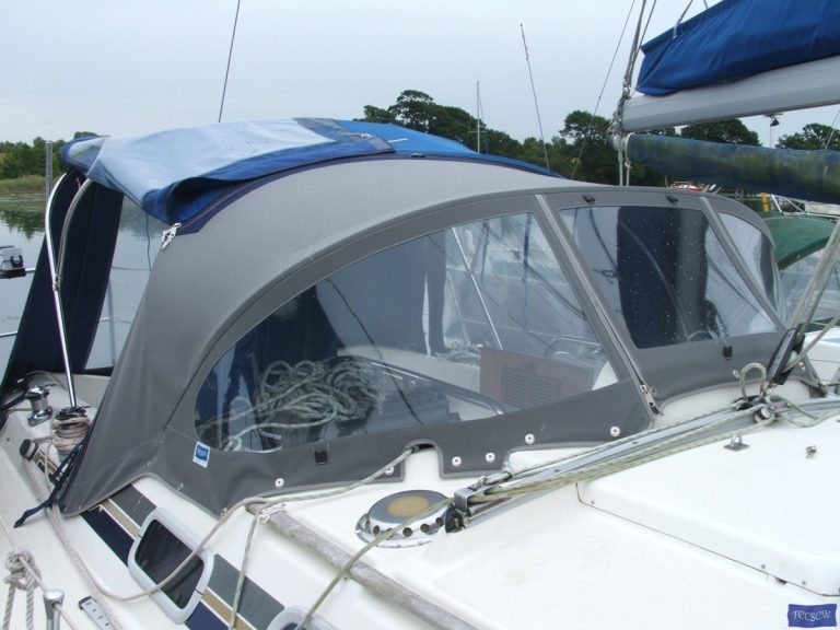 Moody 336 Sprayhood recover, Reynolds_1