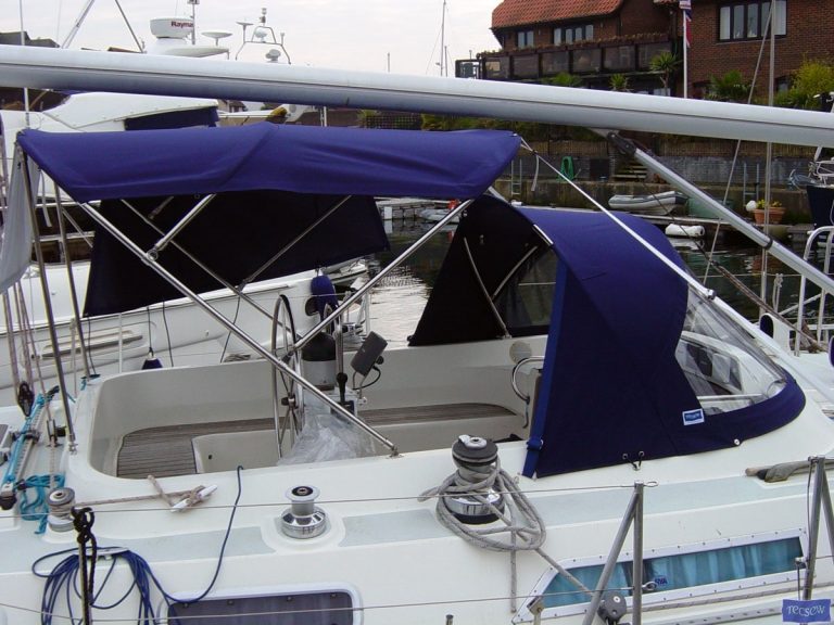 Moody 425 Sprayhood recover, Azzurro_1