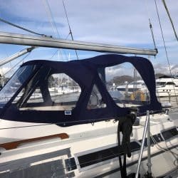 Moody 425, Tecsew design Sprayhood_1