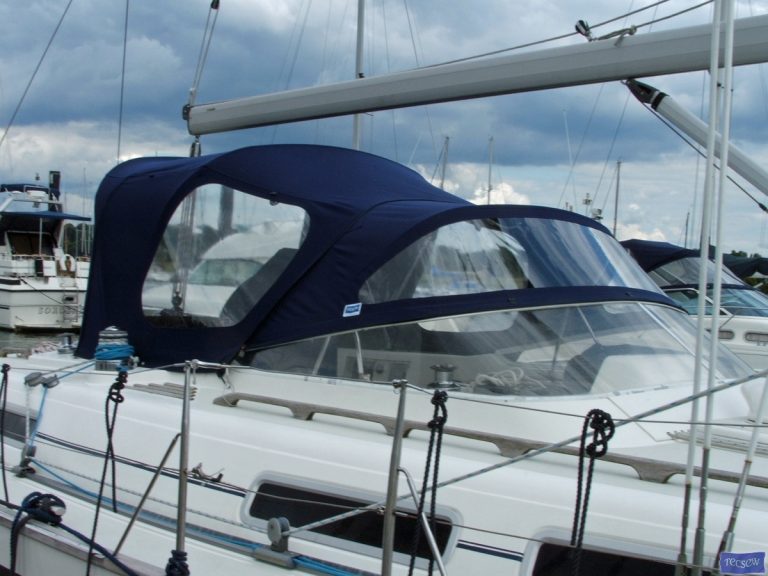 Moody 42 Sprayhood recover with optional Cockpit Enclosure, Amber Jack_2