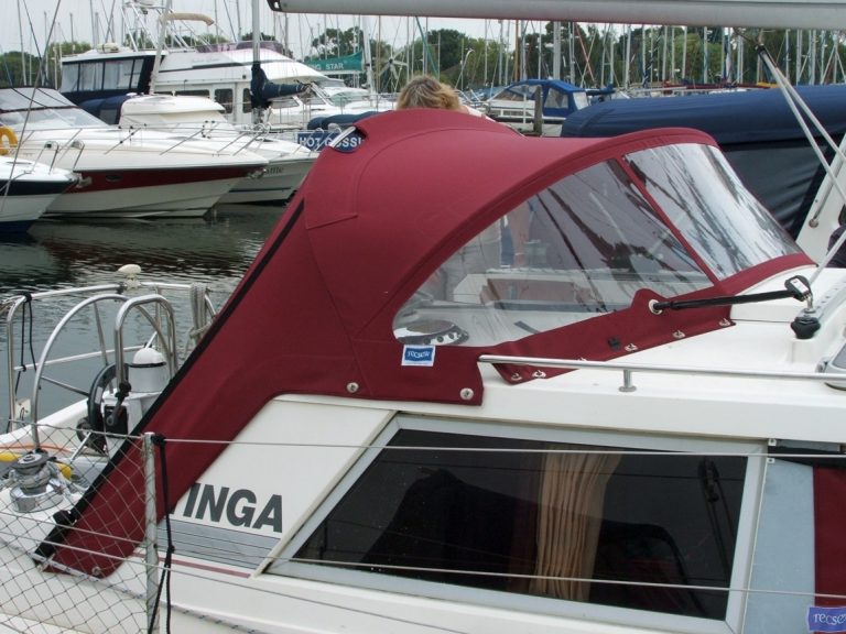 Moody Eclipse 33 Sprayhood, Coles_1