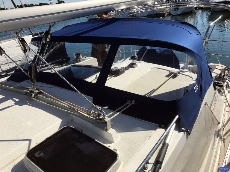 Moody Eclipse 38 Sprayhood_4