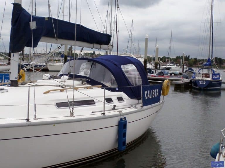 Moody S31 Sprayhood recover to lower height, shown with Cockpit Enclosure, CALISTA_2