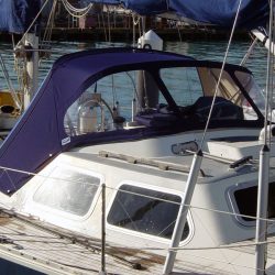 Oyster 435 Sprayhood recover, Aithina in Sunbrella Supreme_3