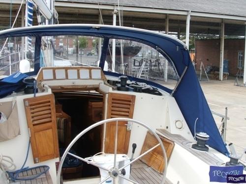 Southerly 135 replacement Sprayhood with new Frame_1