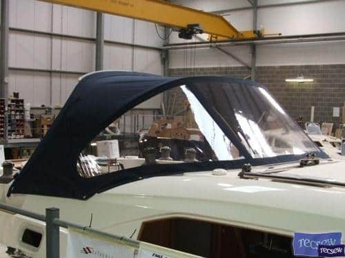 Southerly 38 Sprayhood, high model_3