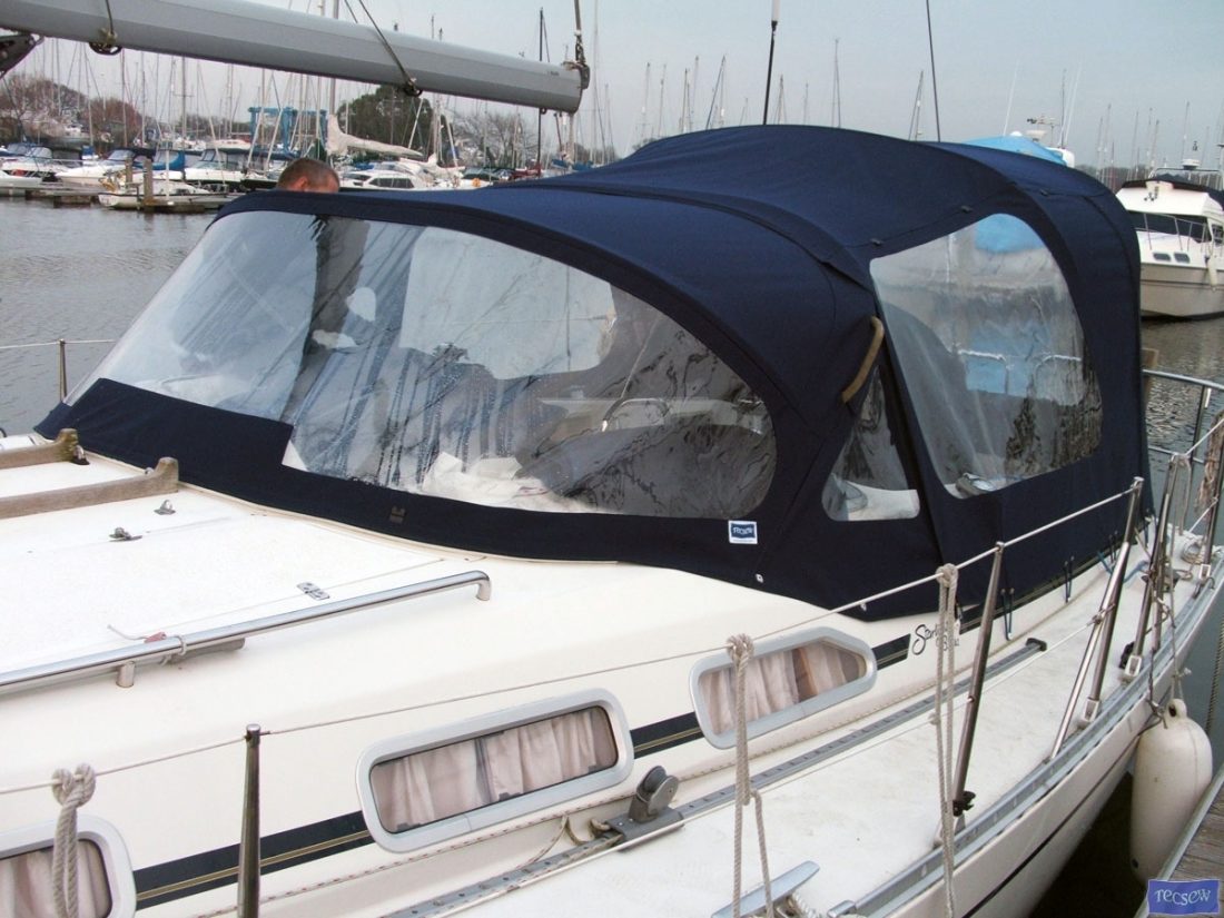 Starlight 35 Sprayhood recover, Magic Touch with optional Cockpit Enclosure_1