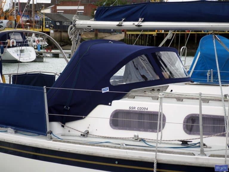 Westerly Griffon Sprayhood_3