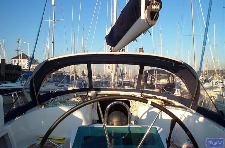Westerly Oceanquest Sprayhood, fixed screen model_1
