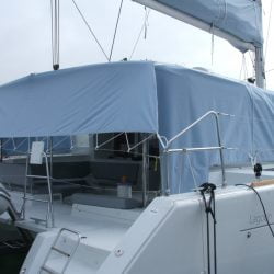 Lagoon 450 tied out Sun Shade panels_1