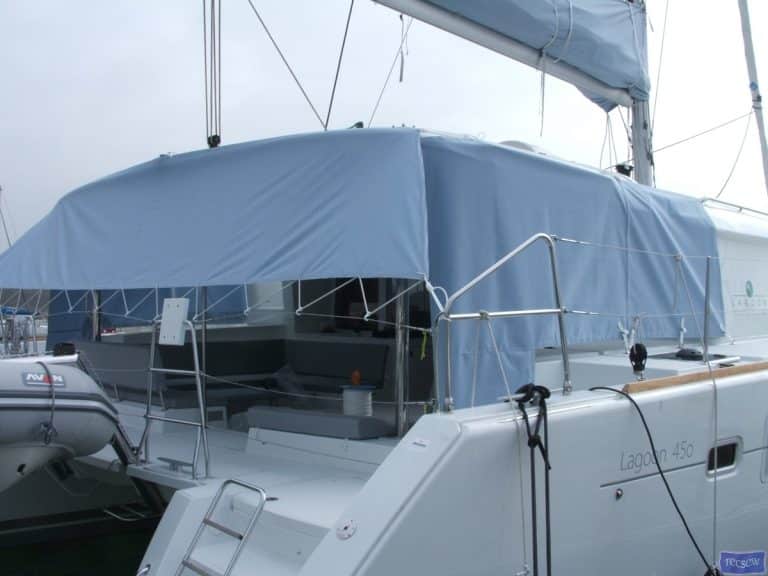Lagoon 450 tied out Sun Shade panels_1