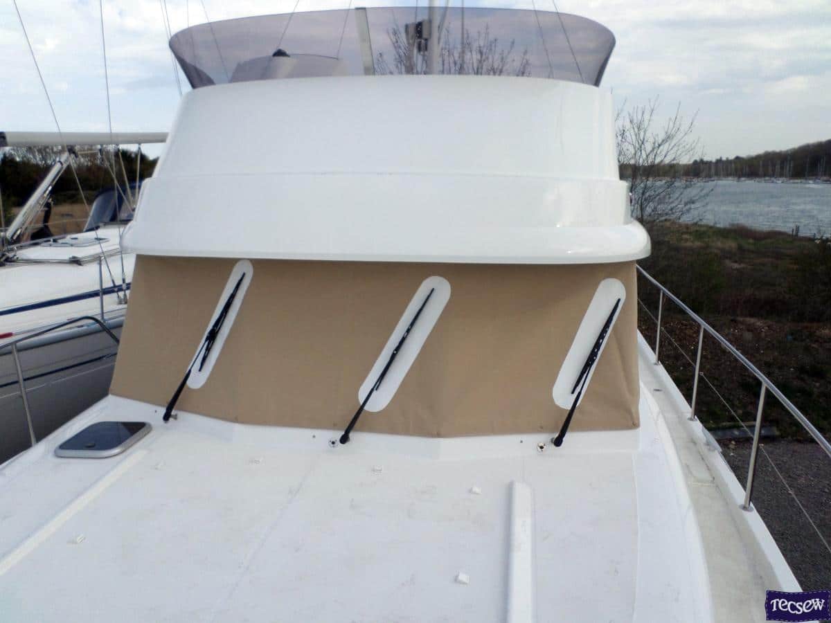 船窓 Beneteau Swift Trawler ST 34, Windscreen Cover, ref 6234 - Tecsew